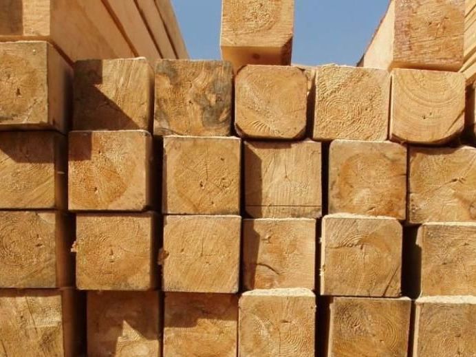 Услуги по изготовлению продукции из сырья заказчика